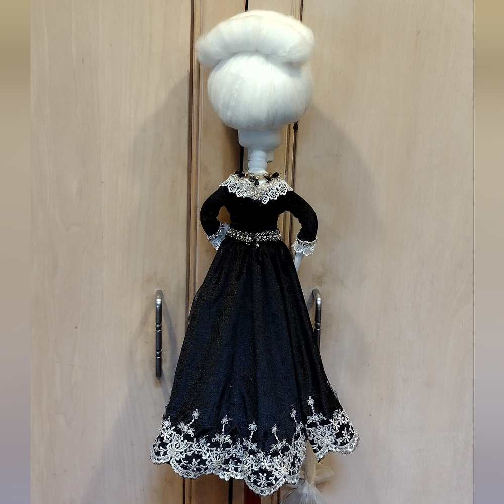 2019 Victorian Ghost Bride Day Of The Dead "Catrina" Doll - Picture 6 of 17